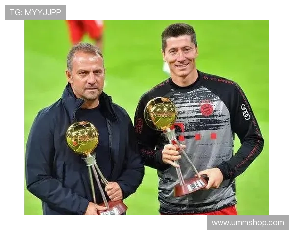 莱万多夫斯基与同期前锋关键比赛表现对比：谁更具决定性