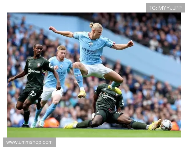 曼城多线作战体能压力加剧,赛季关键阶段竞争能力面临考验 曼城多线作战体能压力加剧,赛季关键阶段竞争能力面临考验
